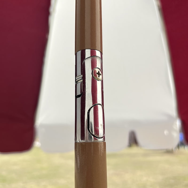 2M-Faserrahmen, leichter Aluminiumschaft, gewöhnlicher Sonnenschirm.