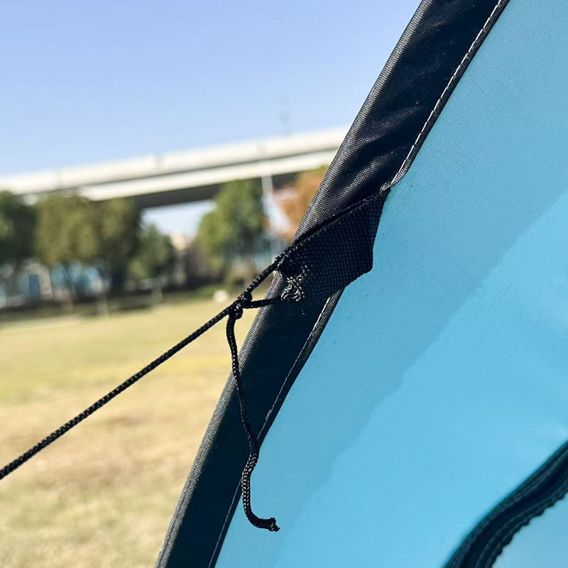 Schnell aufzubauendes, tragbares Strandzelt für mehrere Personen im Freien