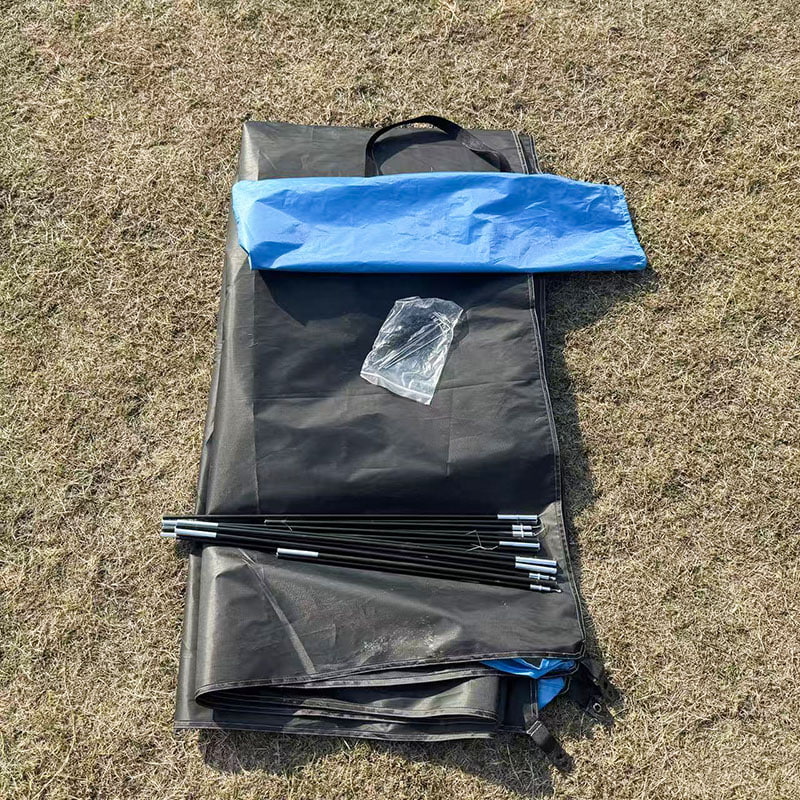 Leichtes, dreiseitig belüftetes Strandzelt