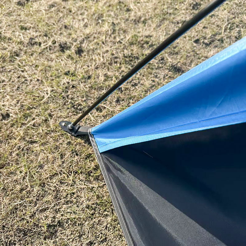 Leichtes, dreiseitig belüftetes Strandzelt