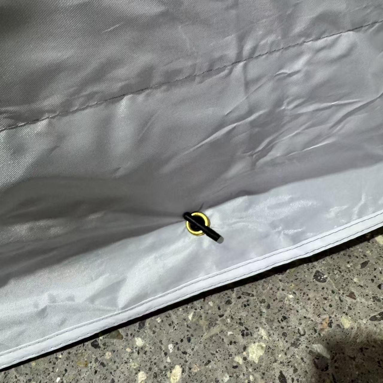 Regen- und sonnensicherer Autounterstand/Lagerzelt